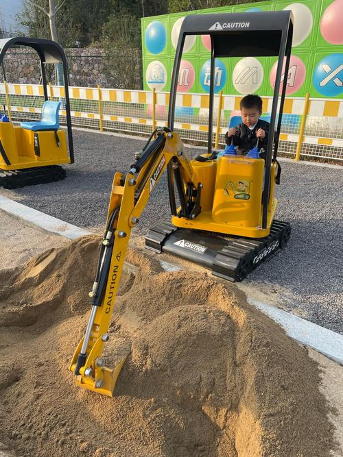 挖掘机挖土游戏