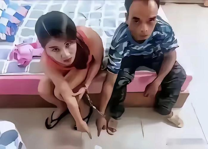 捉弄美女