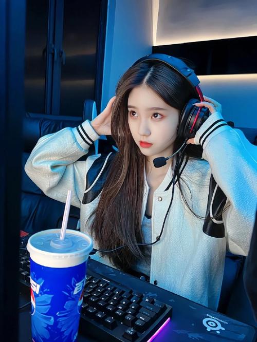 真人美女小游戏