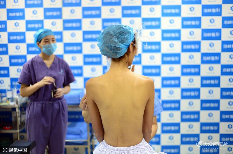 嫩模直播免费版