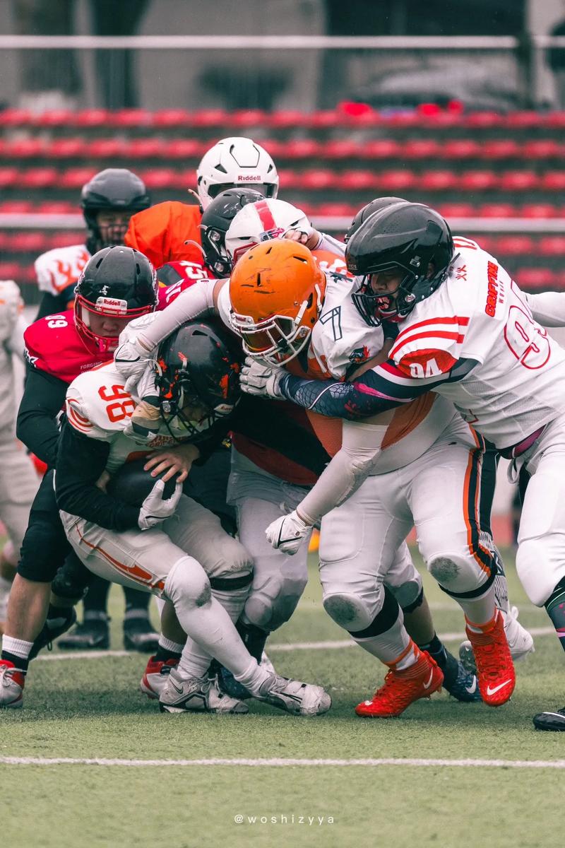 疯狂橄榄球2026最新版
